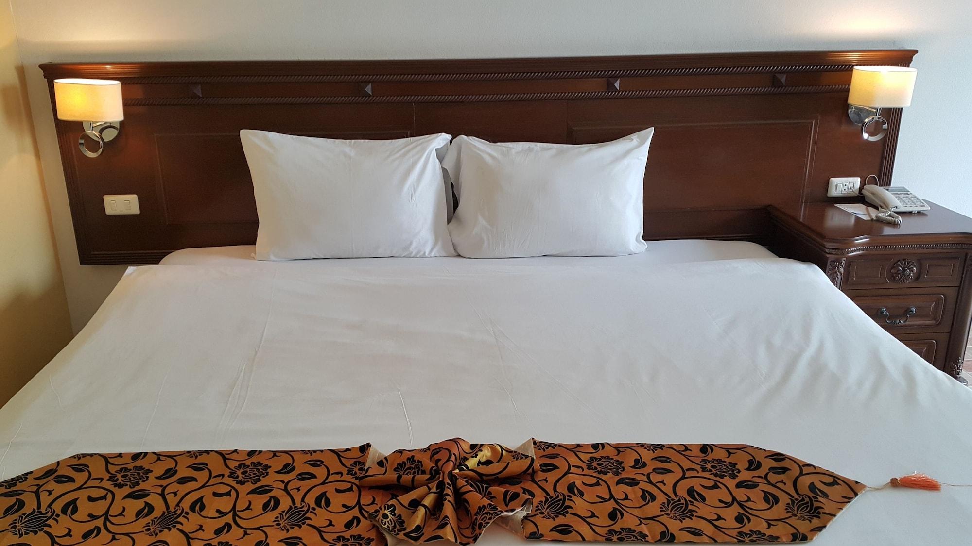 Best Beach Villa Pattaya Bagian luar foto