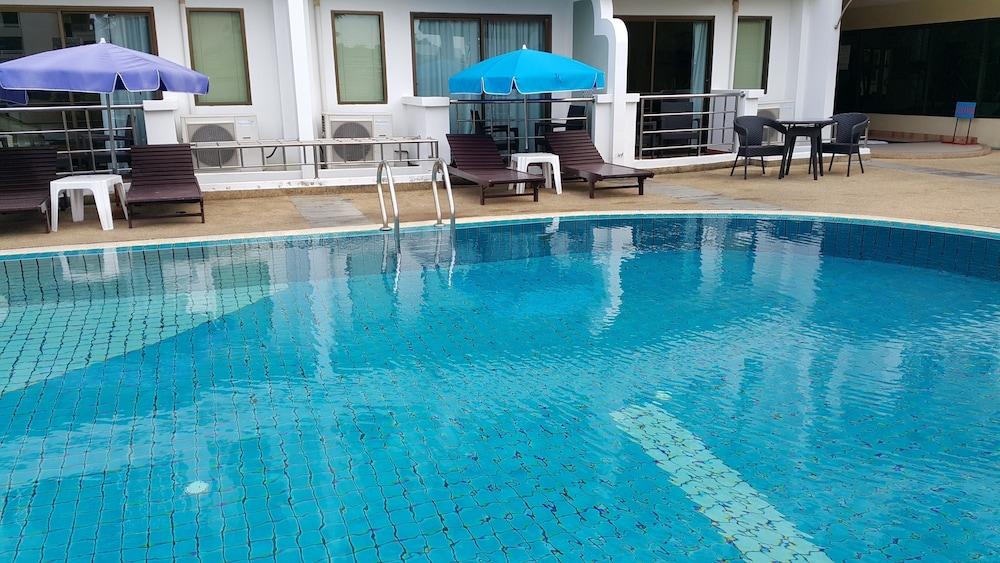 Best Beach Villa Pattaya Bagian luar foto