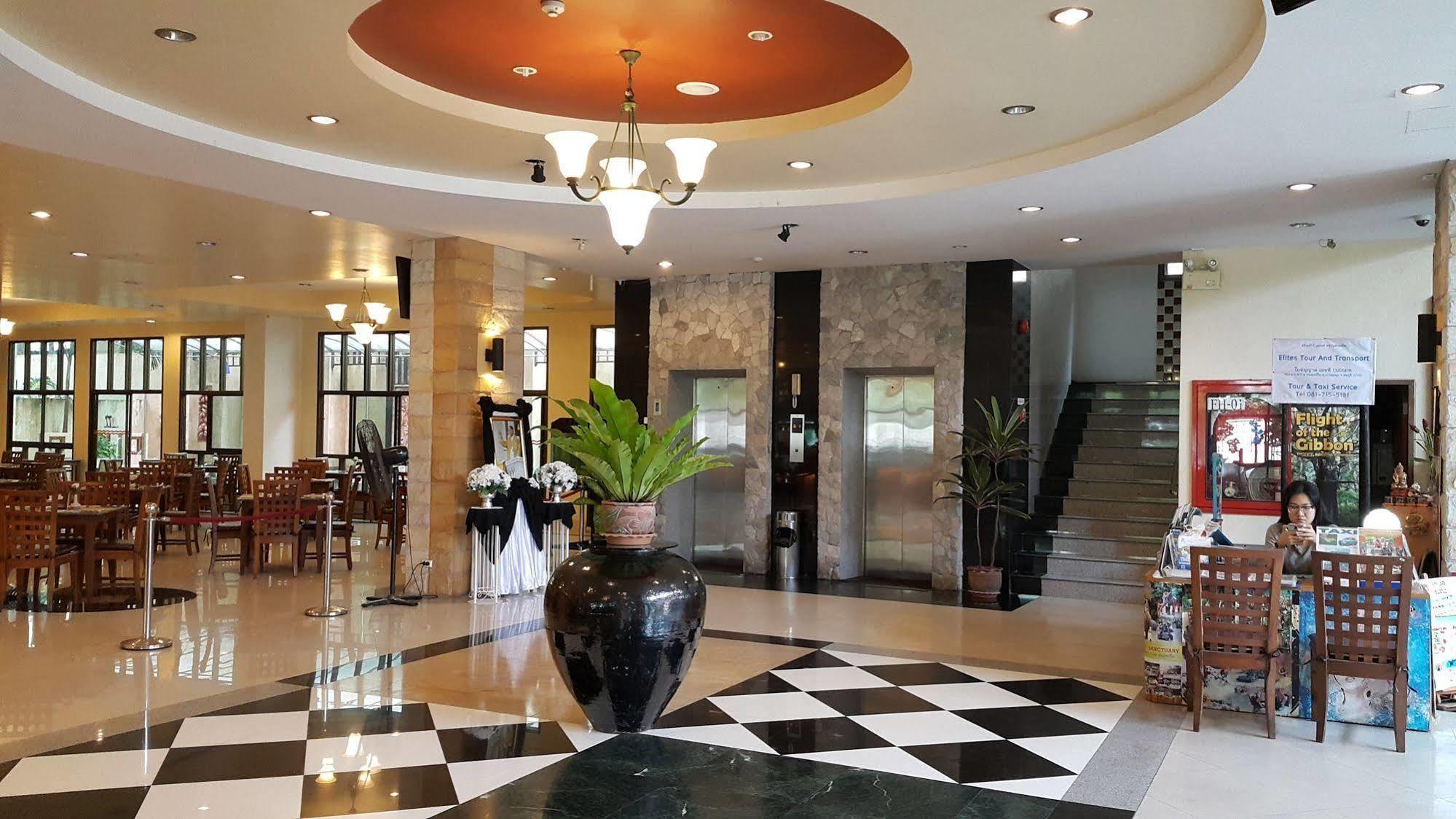 Best Beach Villa Pattaya Bagian luar foto